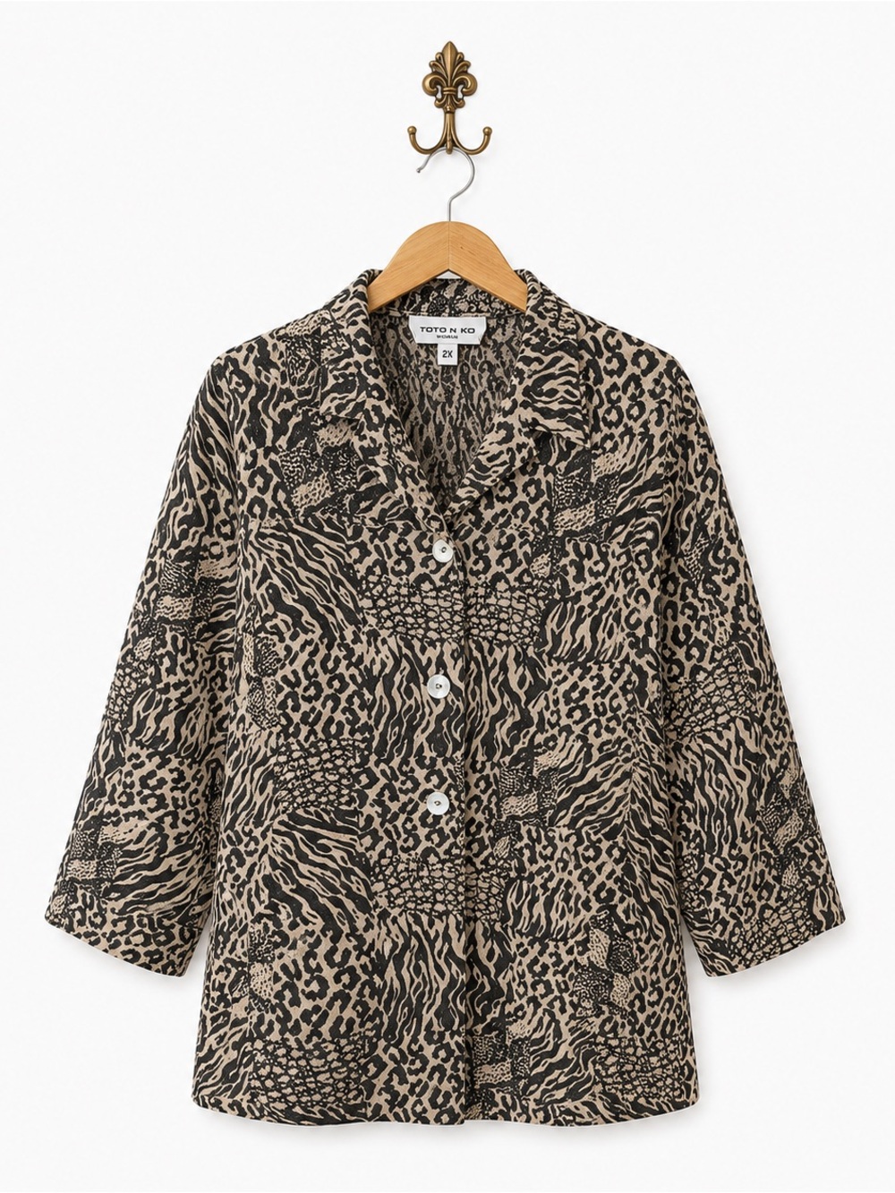 Toto n Ko animal cheetah print ling sleeve button down collar top blouse 2X